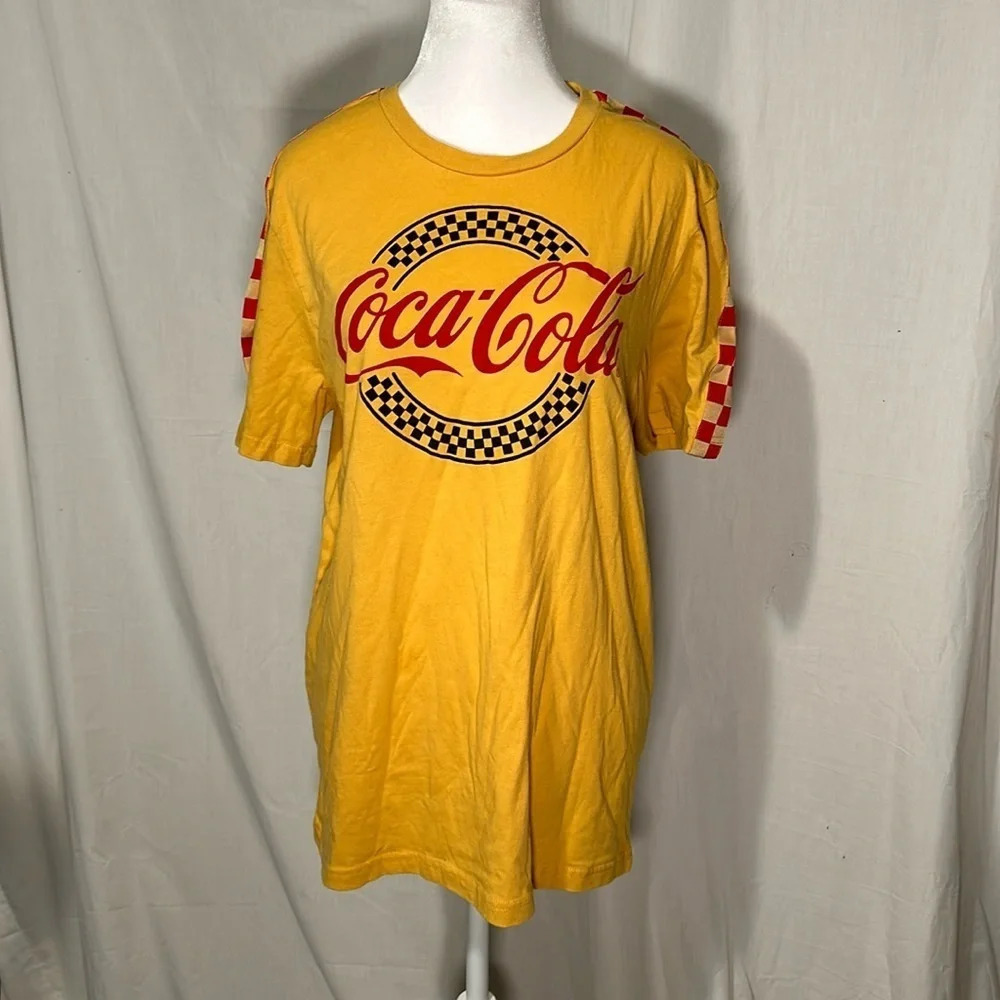 mens yellow & red Coca Cola racing tshirt size large